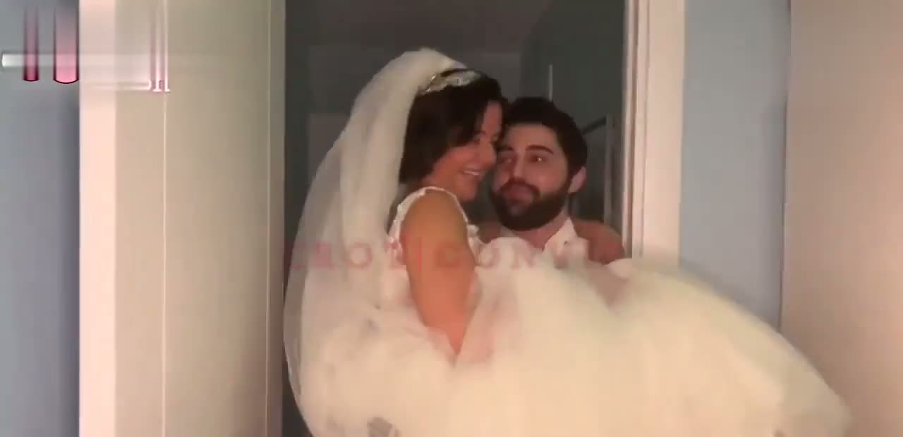 Gerdek Gecesi Porno Fantezisi Burçin Erol